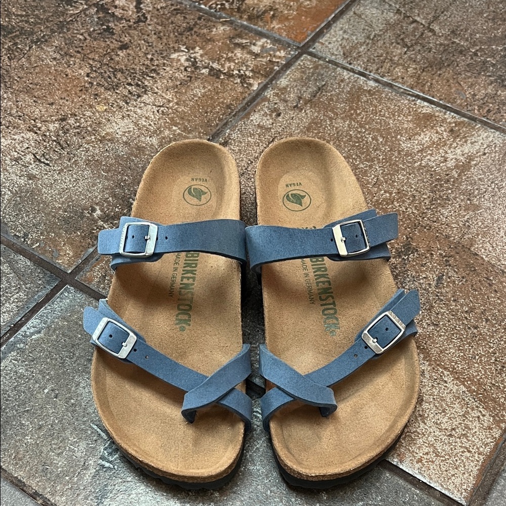 NEW Vegan Birkenstock Mayari sandals in Stone Blue, size 38 narrow fit